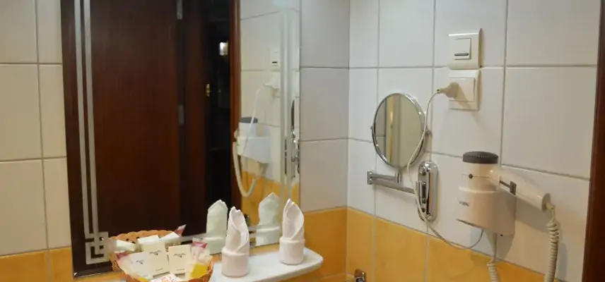 Rotana Al Mesk Hotel image